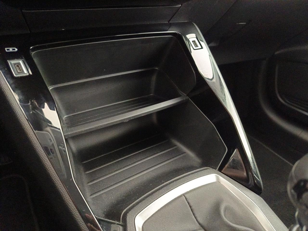 Peugeot 208 puretech 100 s&s bvm6 style — photo 27