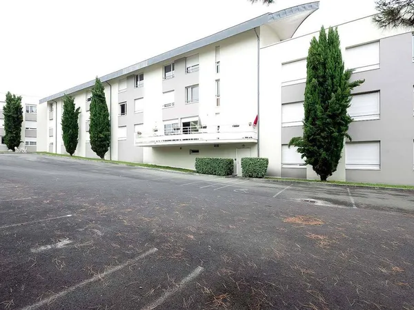 Studio 1 pièce 17 m²