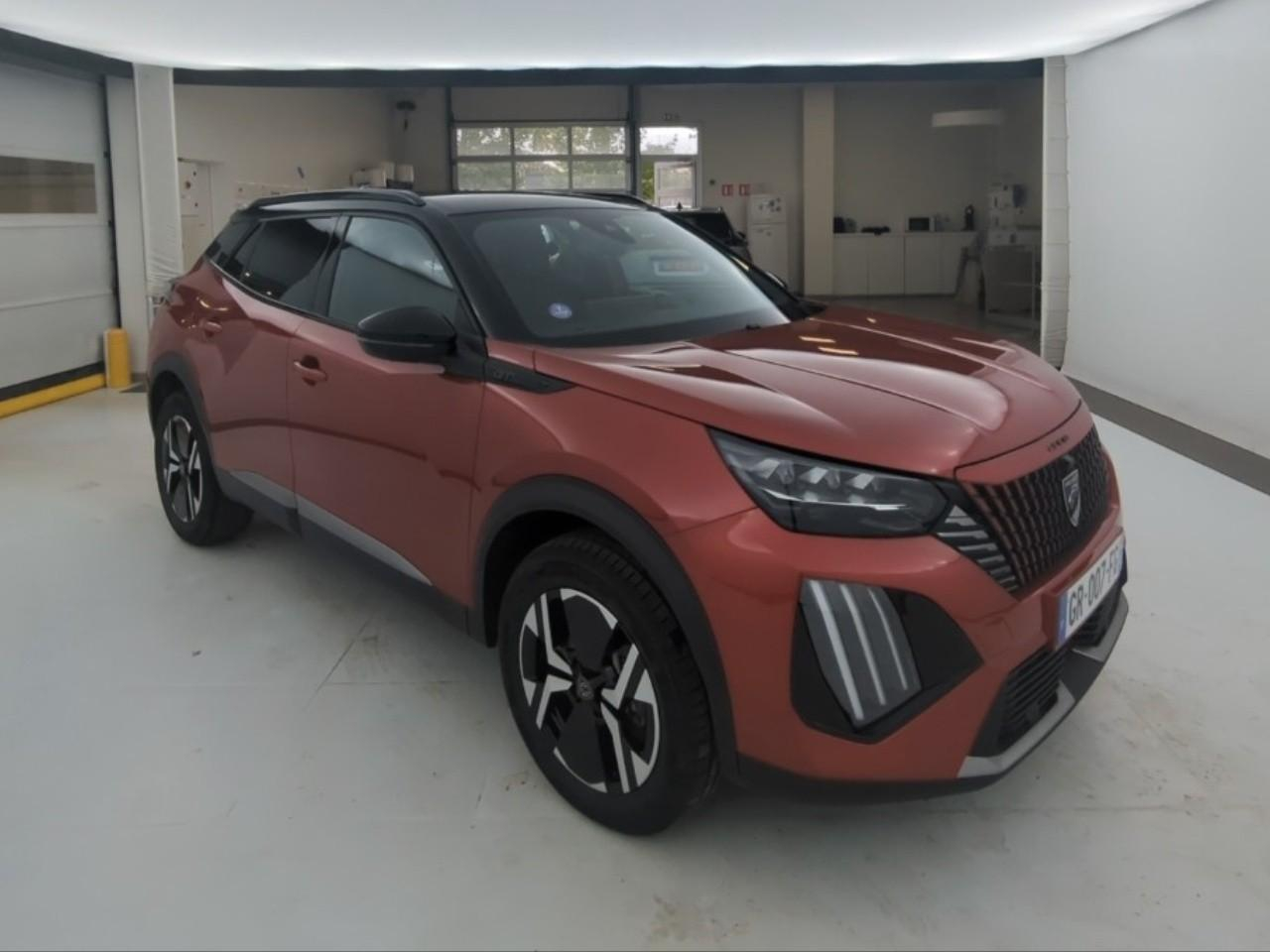 Peugeot 2008 puretech 130 s&s eat8 gt — photo 3