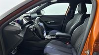 Peugeot 2008 1.2 PureTech 130ch S&S GT EAT8 — photo 12