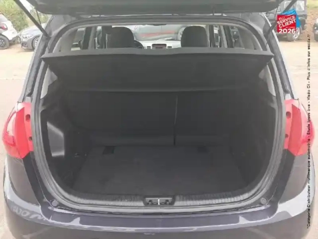 Kia Venga 1.6 crdi 115ch premium isg — photo 14