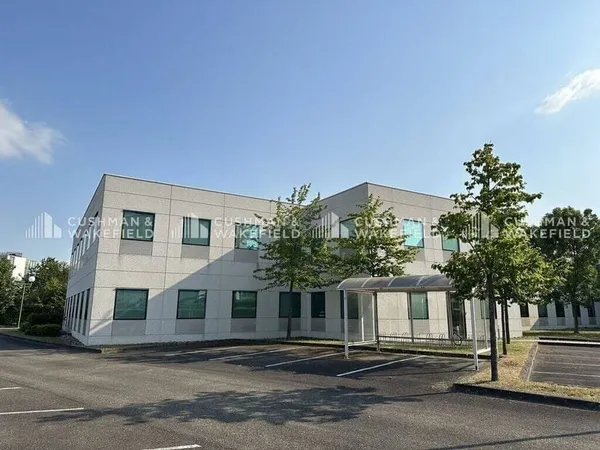 Bureaux 2201 m²