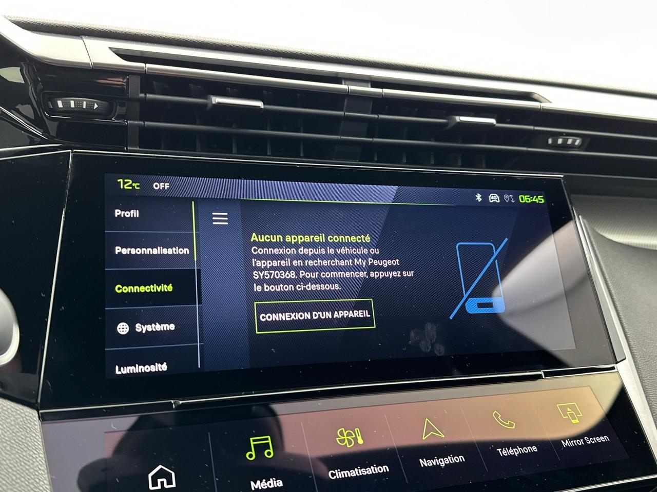 Peugeot 408 hybrid 145 e-dcs6 gt — photo 25