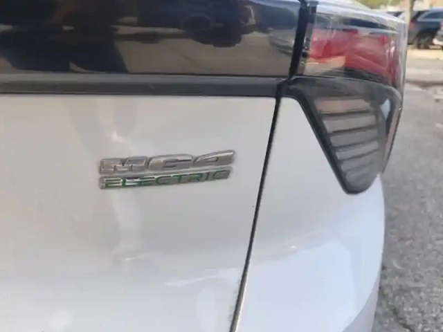 Mg Mg4 standard 51kwh 125kw — photo 18