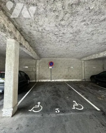 Stationnement Vente Amiens   18000€