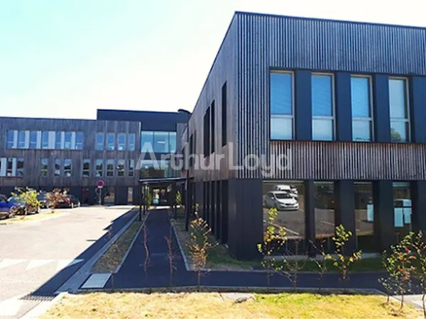 Bureaux 772 m²