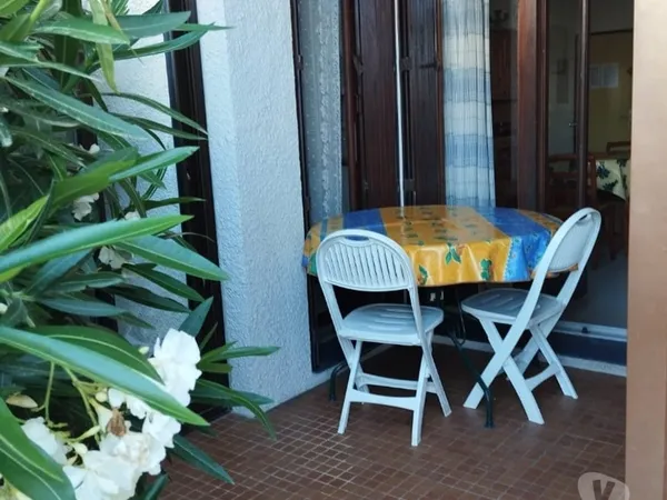 STOP-Canet en Roussillon-SAISONNIER-ETUDIANT-F2-45m2-parking