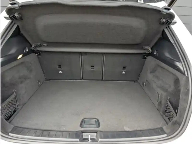 Mercedes Gla 180 d — photo 10