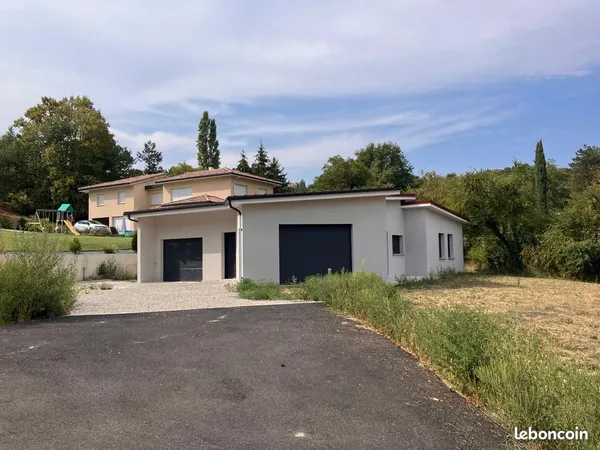 Rare à la Vente Belle Maison Neuve