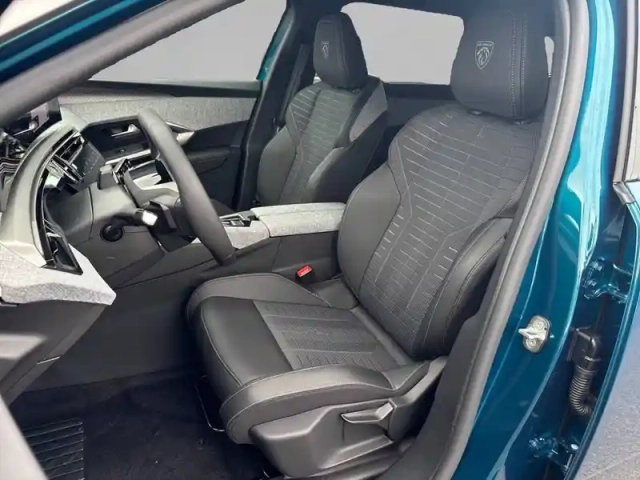 Peugeot 5008 hybrid 145 ch e-dcs6 — photo 11