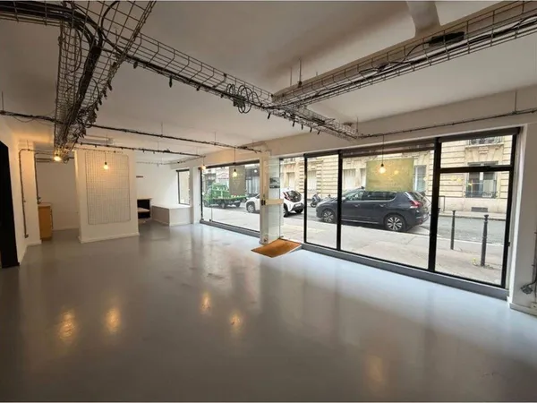Boutique 2 pièces 95 m²