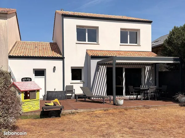 Maison familiale 6 pièces de 114 m² avec 4 chambres