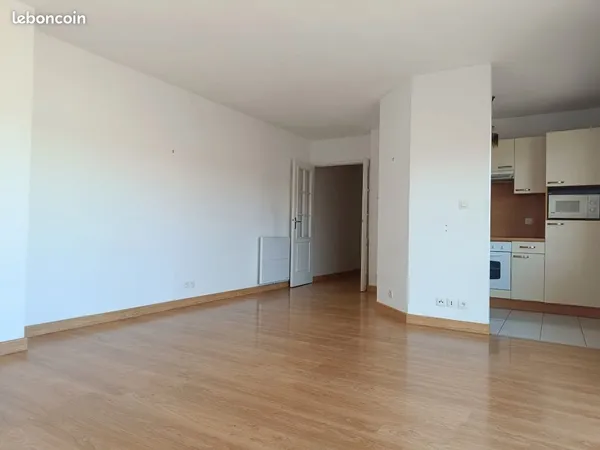 T3 avec caves et garage sécurisé en sous sol