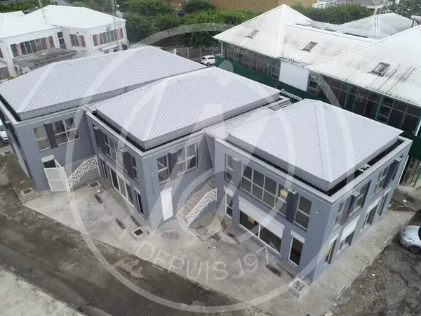 A LOUER BUREAUX 67 m2 - GRAND CAMP - DISPONIBLE IMMEDIATEMENT