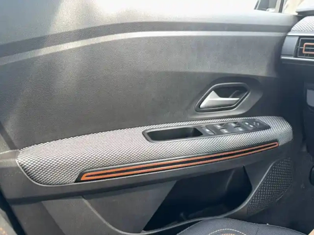 Dacia Sandero tce 90 — photo 11