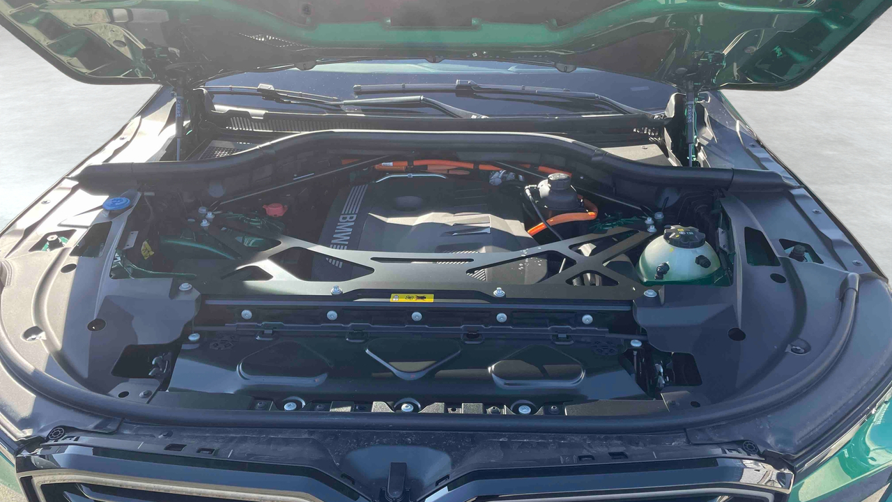 BMW XM 50e 476 ch BVA8 — photo 20