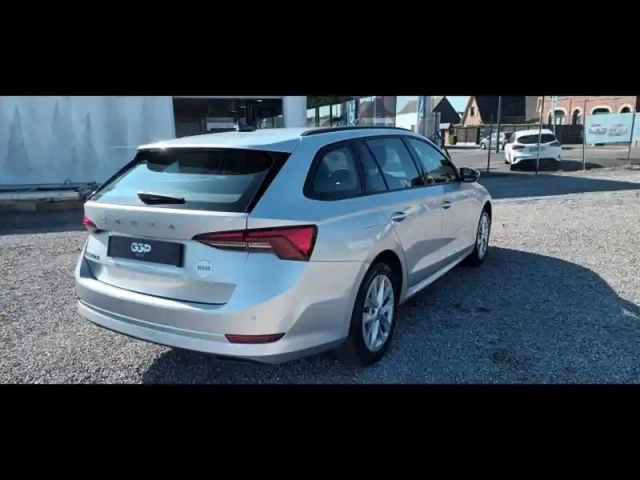 Skoda Octavia combi 2.0 tdi 150ch ambition dsg7 — photo 5