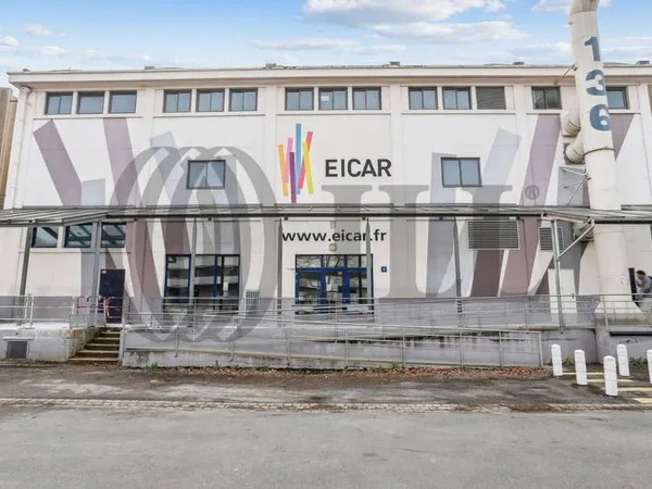 Bureaux 2545 m²