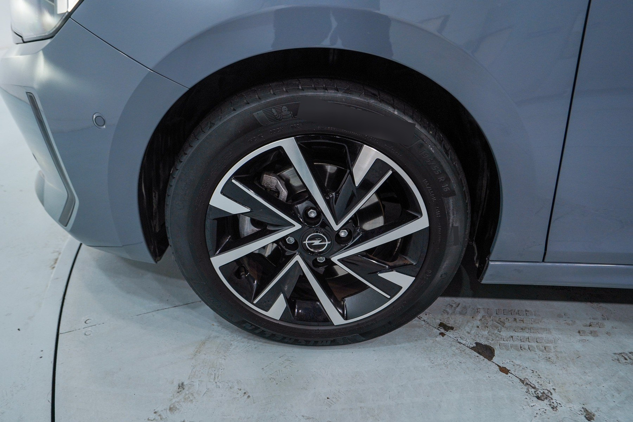 Opel Corsa — photo 11