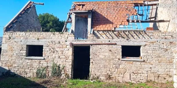 Ancienne étable à rénover 120m2 à 150m de la ria d' étel