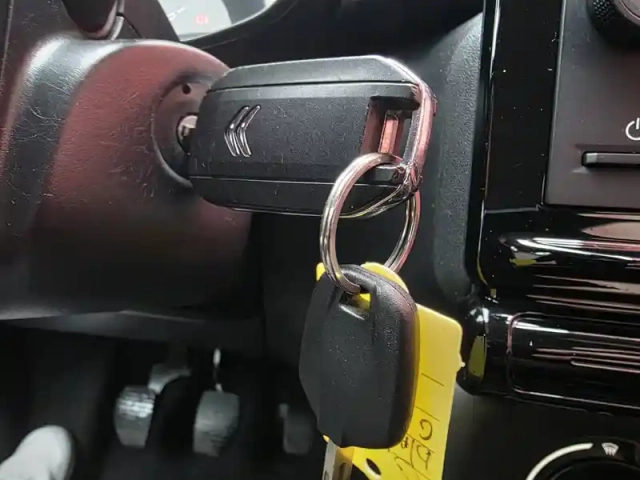 Citroën C3 puretech 83 s&amp;s bvm5 — photo 21