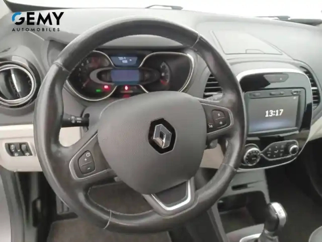 Renault Captur tce 150 fap edc — photo 28