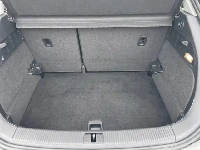 Audi A1 1.0 tfsi ultra 82 — photo 38