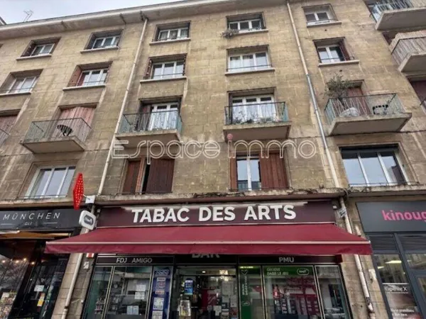 Appartement 3 pièces 126 m²