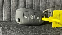 Peugeot 208 1.2 PureTech 100ch S&S Active — photo 16