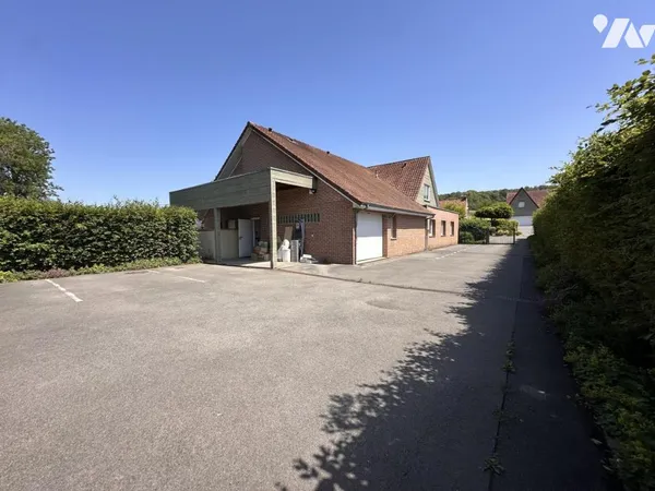 Immeuble 313 m²