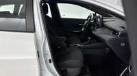 Toyota Corolla Touring Sports 122h Dynamic MY22 — photo 15