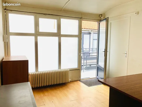 Atelier 13 m² IVRY SUR SEINE