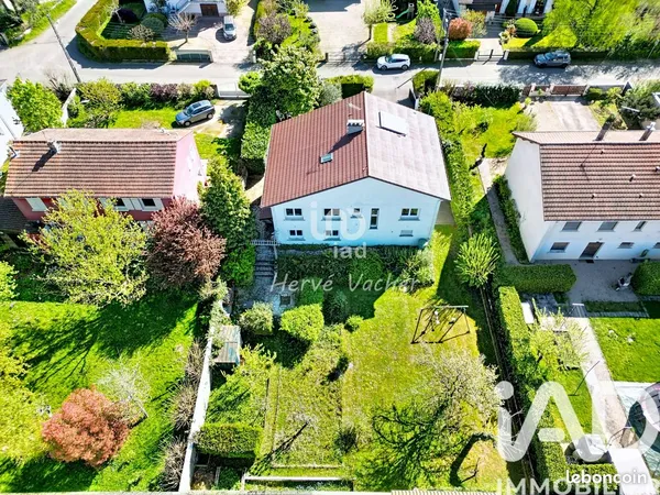 Propriété 8 pièces 200 m²