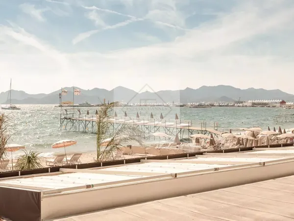 Au cœur de Cannes – Immeuble  à fort potentiel