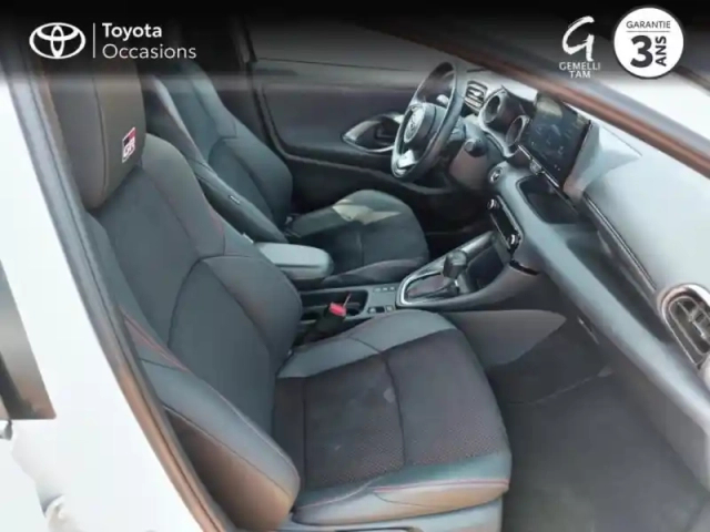 Toyota Yaris 116h gr sport 5p my22 — photo 6