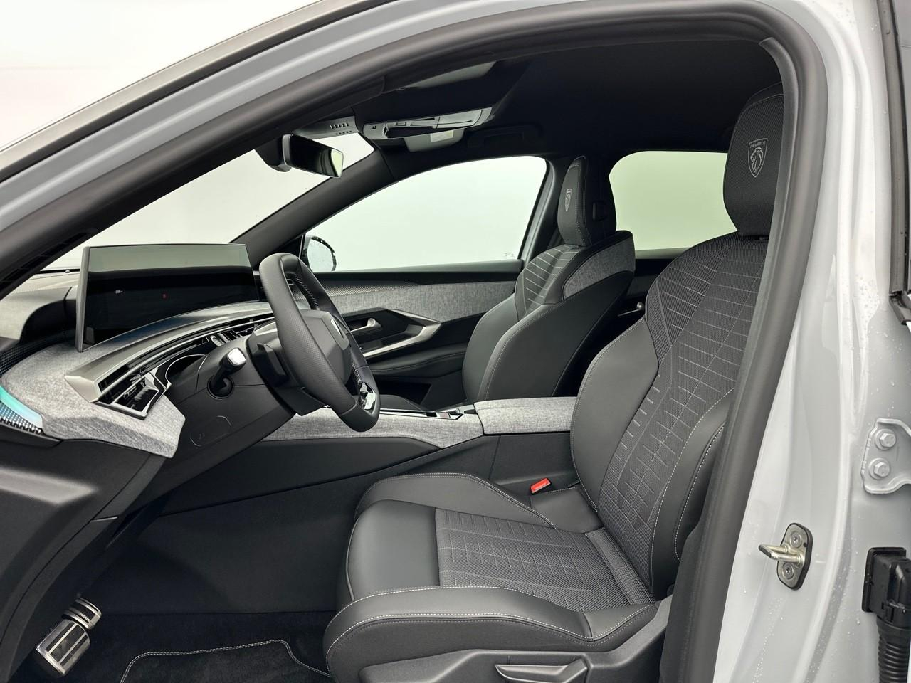 Peugeot 3008 hybrid 145 e-dcs6 gt — photo 10