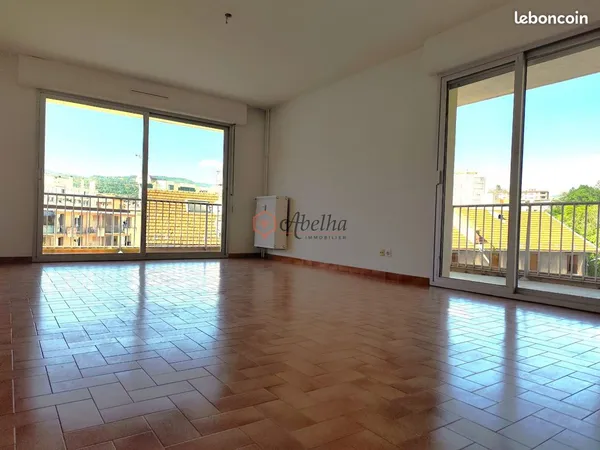 Appartement 5 pièces 90 m²