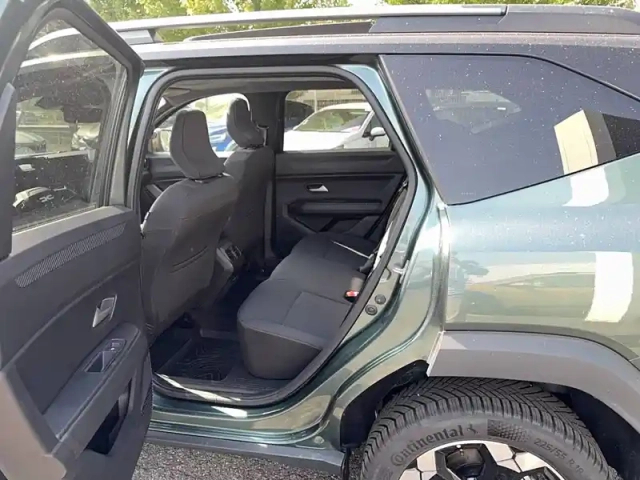 Dacia Bigster hybrid-g 150 4x4 — photo 12