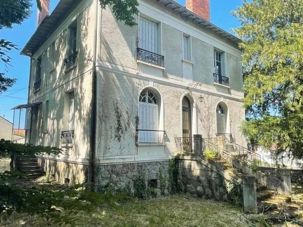 Maison 6 pièces 260 m²