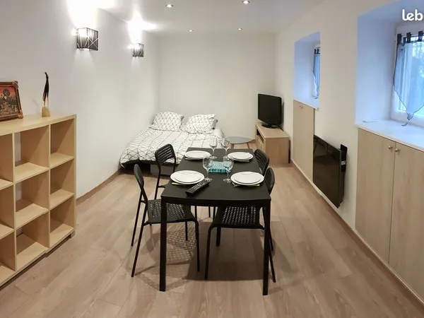 STUDIO 22m2 avec terrasse et parking