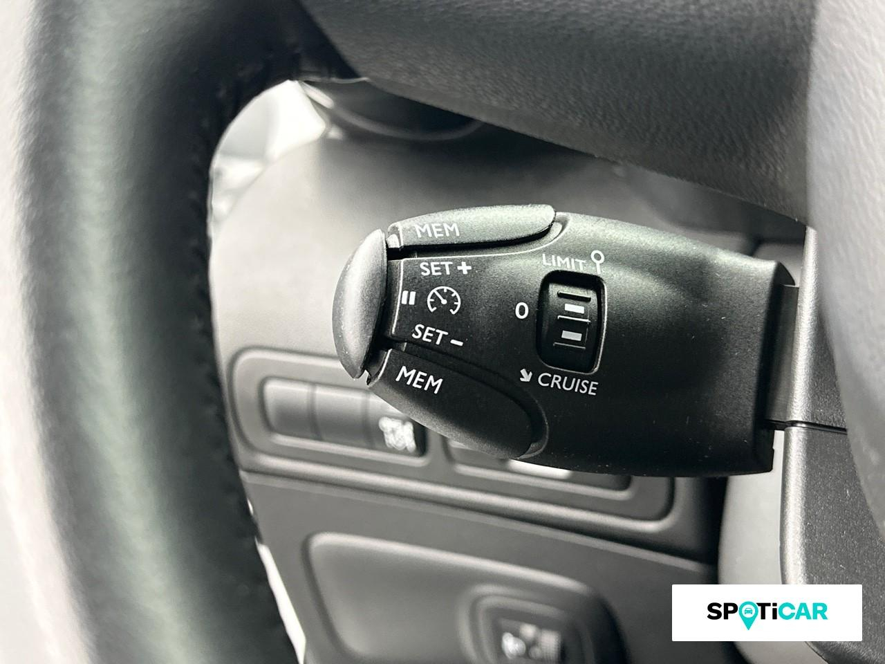 Citroën C3 Aircross bluehdi 110ch s&s shine — photo 17