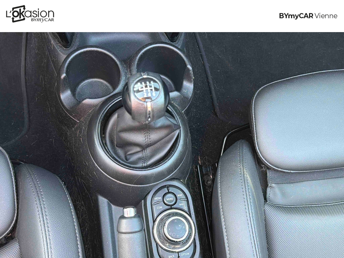 Mini Cabriolet Cooper 136 ch — photo 21