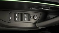 Peugeot 2008 1.2 PureTech 130ch S&S GT EAT8 — photo 28