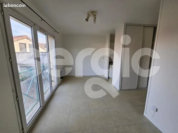 Studio 1 pièce 22 m²