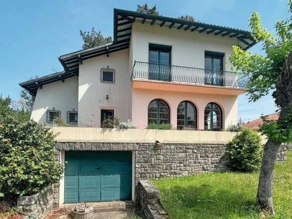 ENTRE CENTRE-VILLE ET PLAGE - VILLA BASCO-LANDAISE