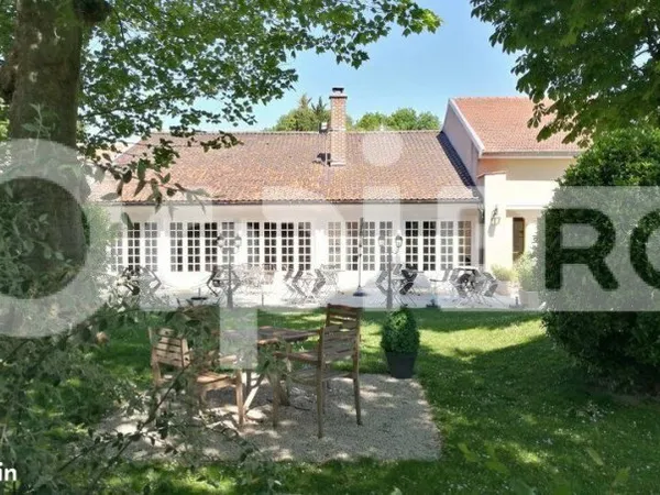 Local d'activité 707 m²