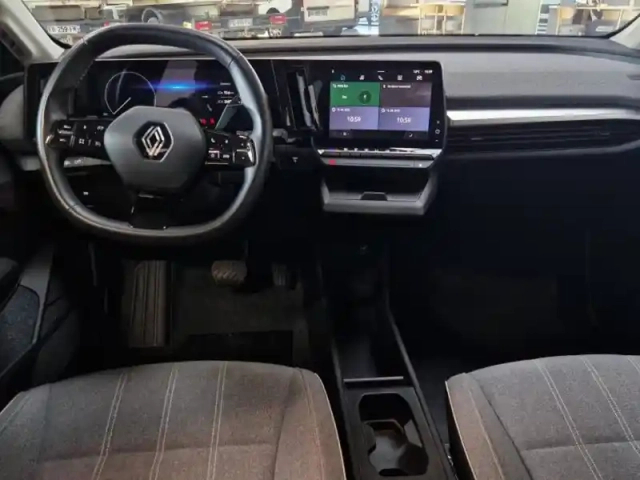 Renault Megane e-tech electric ev40 130ch equilibre standard charge — photo 9