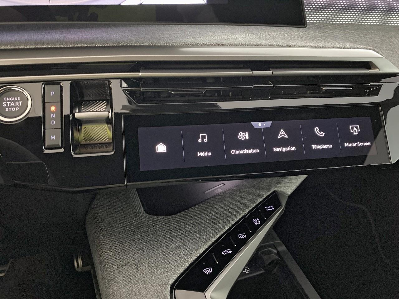 Peugeot 3008 hybrid 145 e-dcs6 gt — photo 17