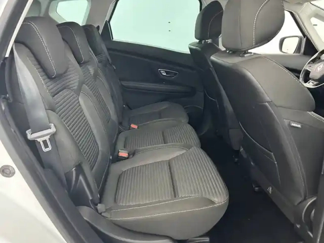Renault Scenic dci 110 energy — photo 25
