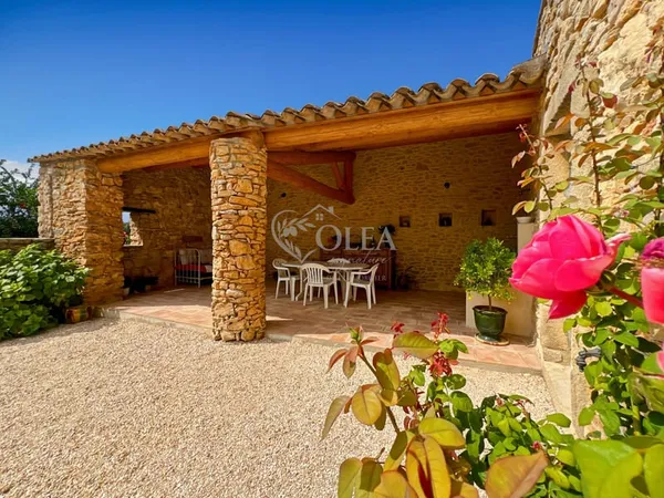 Mas au charme authentique, plus de 1hectare, 148m²